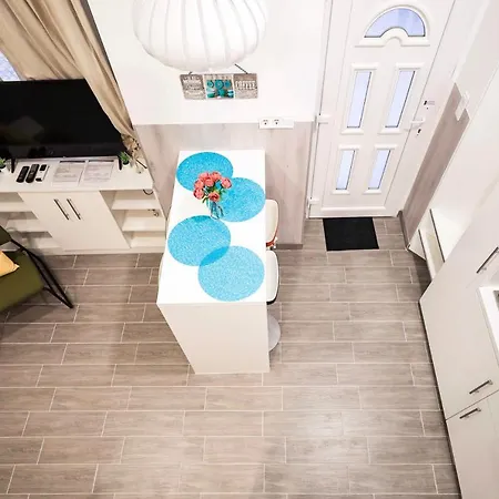 Klauzal Bella Apartment
