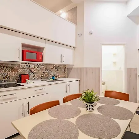 Klauzal Bella Budapest