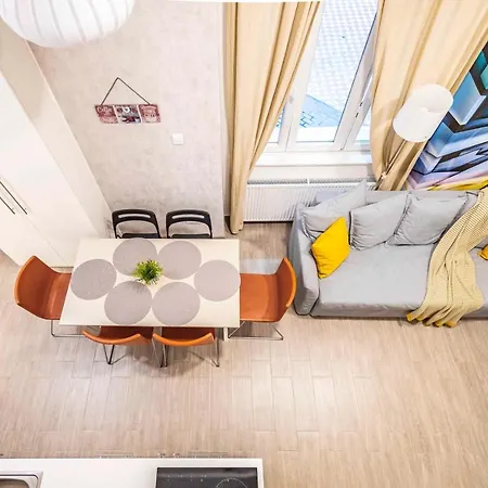 Apartment Klauzal Bella *